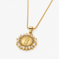 Collar Virgen de Guadalupe con Perlas Bañado en Oro 18K