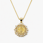 Collar Virgen de Guadalupe con Perlas Bañado en Oro 18K