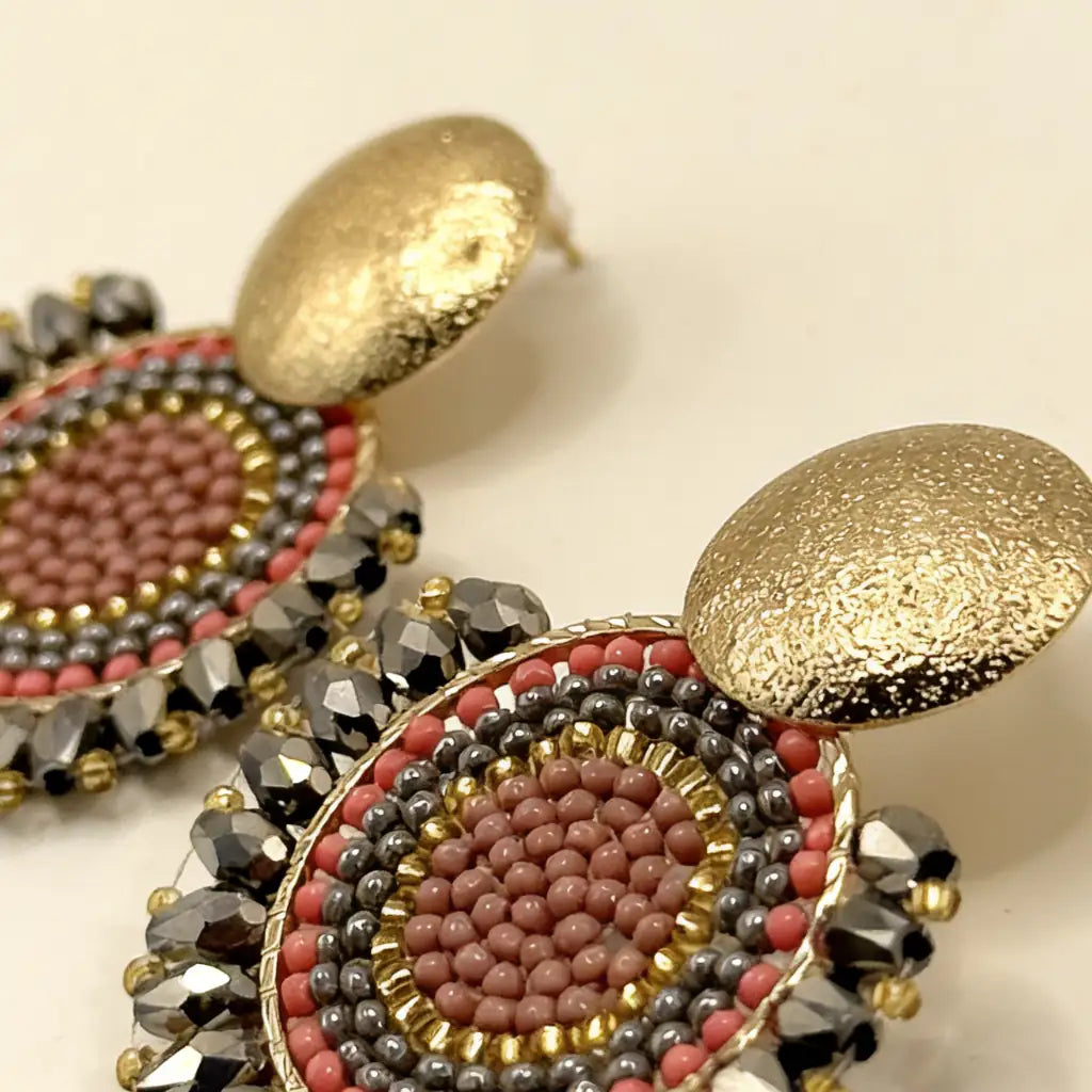Aros Medallón Tejido — Gris y Rosa palo
