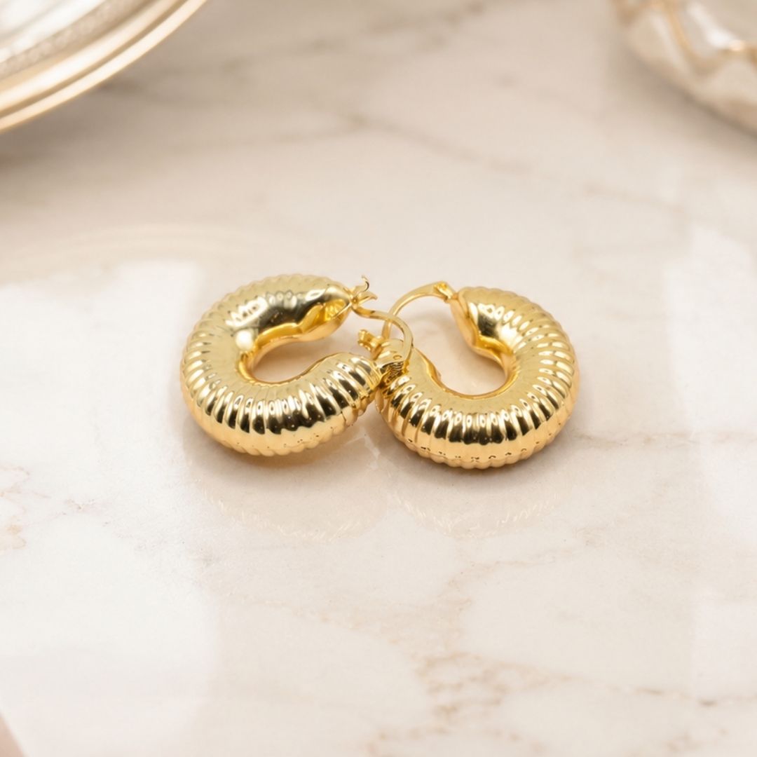 Argollas Olimpia Doradas Bañadas en Oro 18K