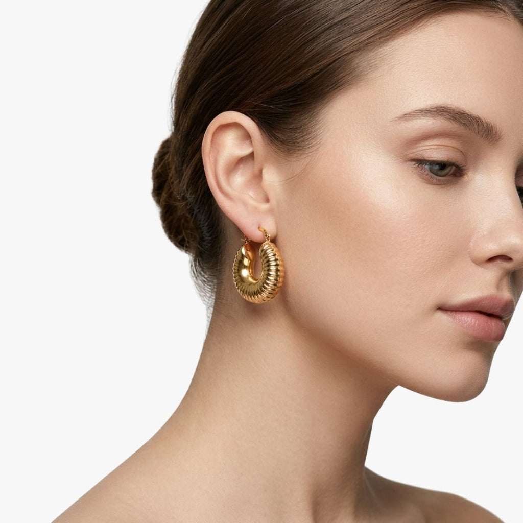 Argollas Olimpia Doradas Bañadas en Oro 18K