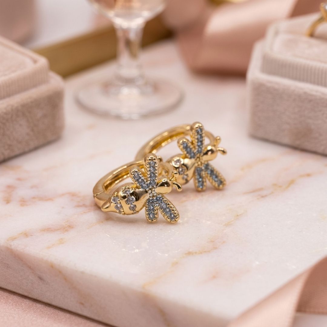 Aros Abejita Bañados en Oro 18K