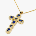 Collar Cruz Royale Baño de Oro 18K y Circones
