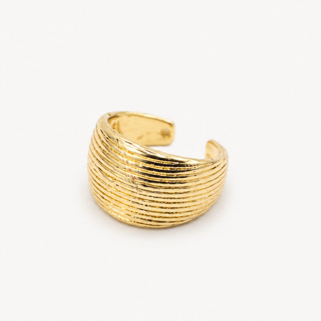 Ear Cuff Líneas Dorado Bañado en Oro 18K