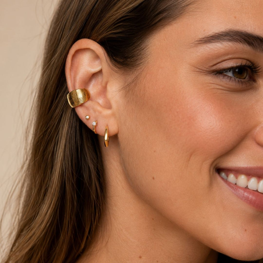 Ear Cuff Líneas Dorado Bañado en Oro 18K