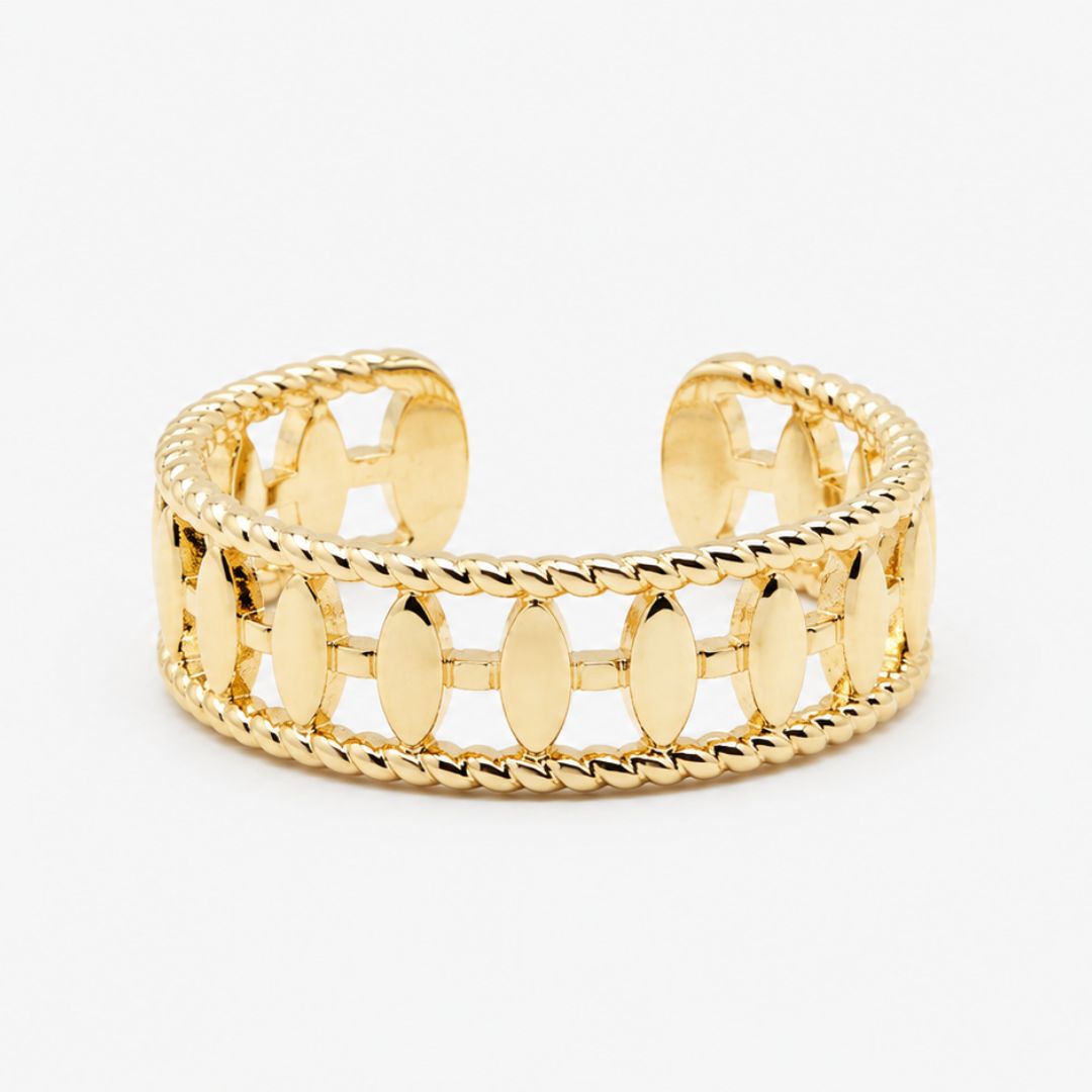 Ear Cuff Calado Eslabón Oval Baño de Oro 18K