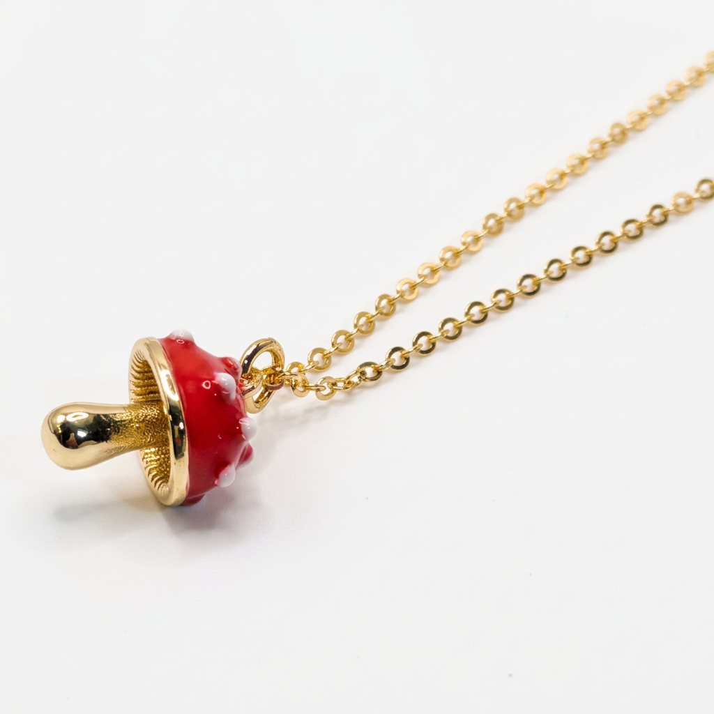 Collar Hongo Rojo Bañado en Oro 18K
