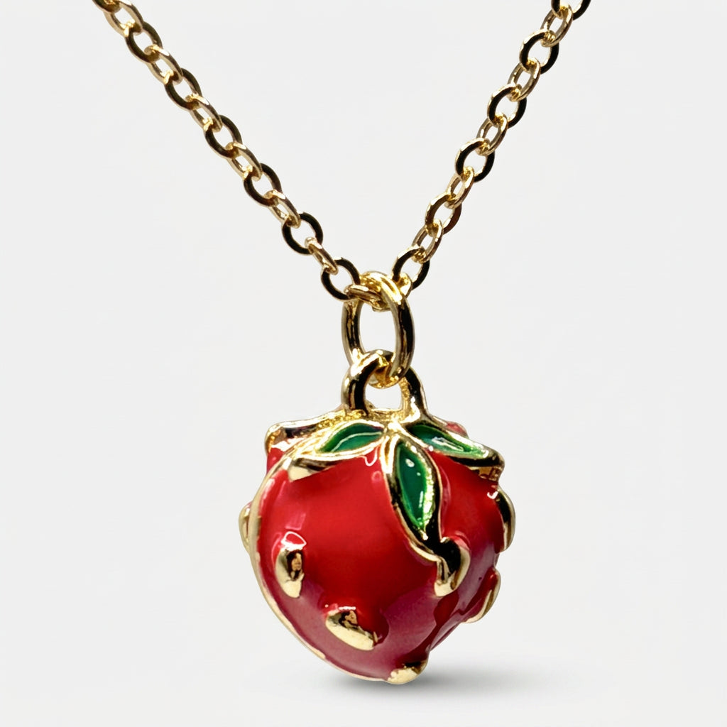 Collar Fresa Roja Bañado en Oro 18K