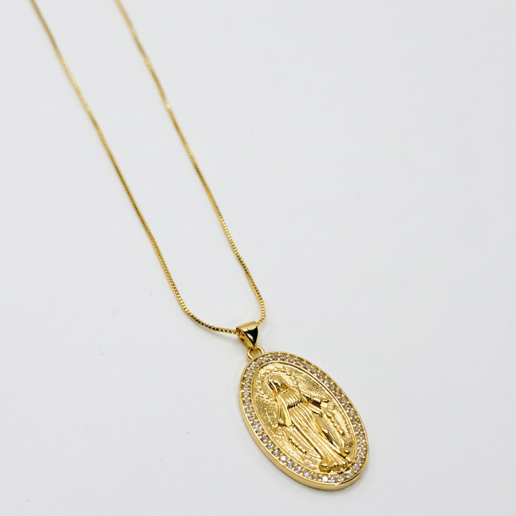 Collar Virgen Milagrosa Bañado en Oro 18K