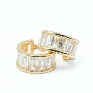 Argollas con Circones Baguette Bañadas en Oro – Elegancia Atemporal